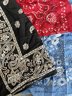 Vintage USA-made / colorfast cotton bandanas by the bundle